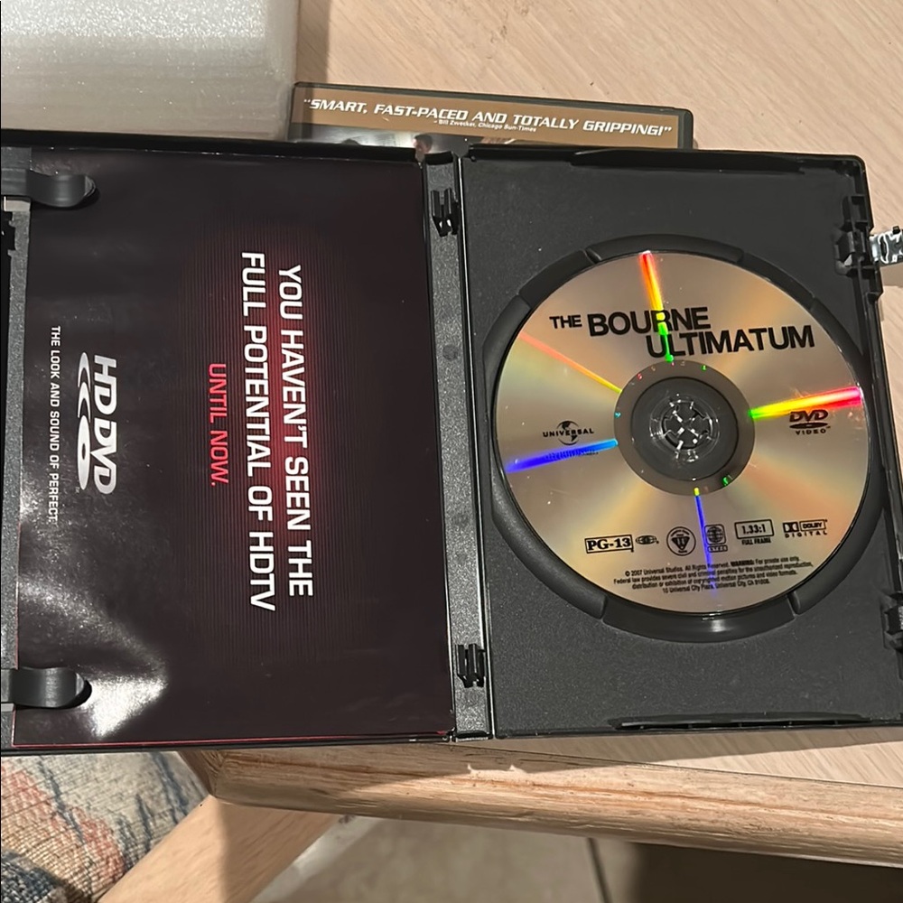 The Bourne Supremacy and The Bourne Ultimatum DVD Set - Picture 2 of 7